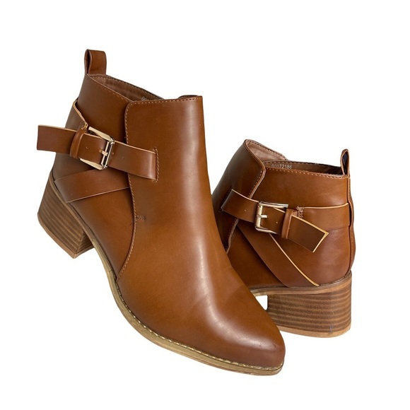 Forever 21 Brown Buckle Pointy Toe Booties Size 8 - Picture 1 of 13